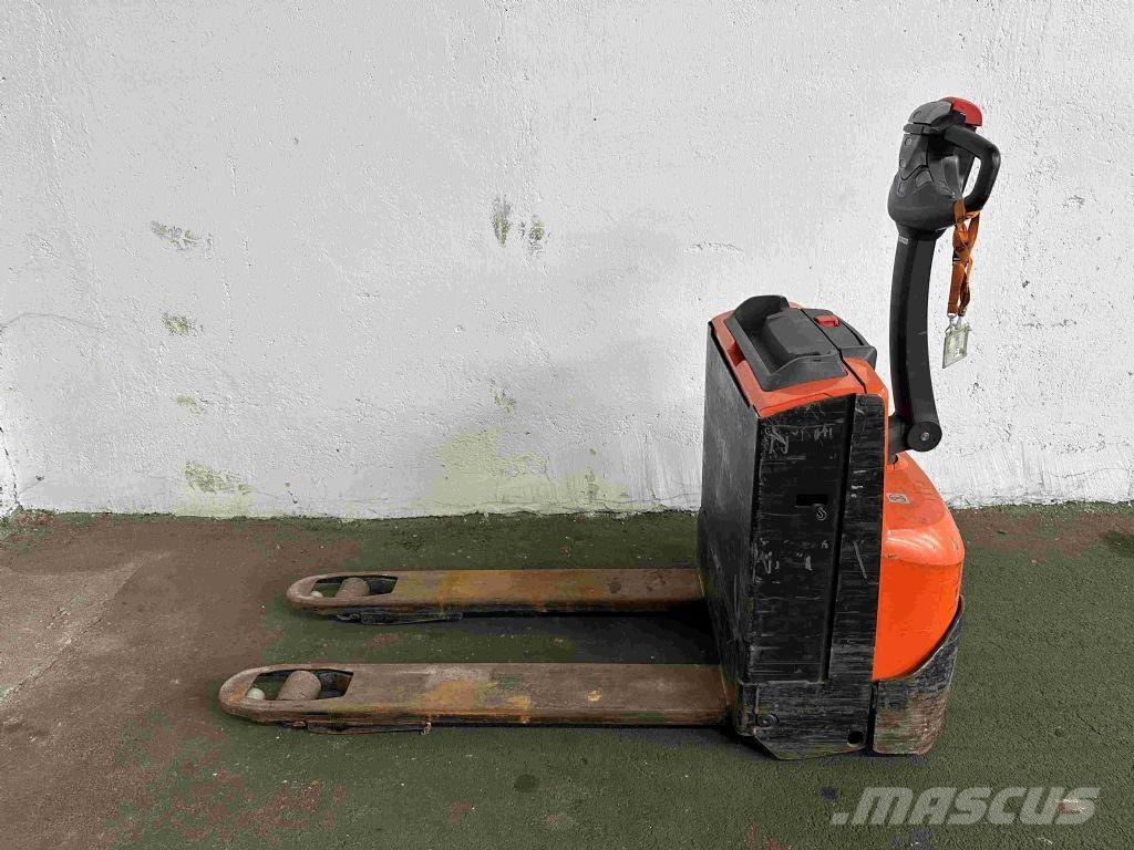 Toyota LWE 140 Штабелери