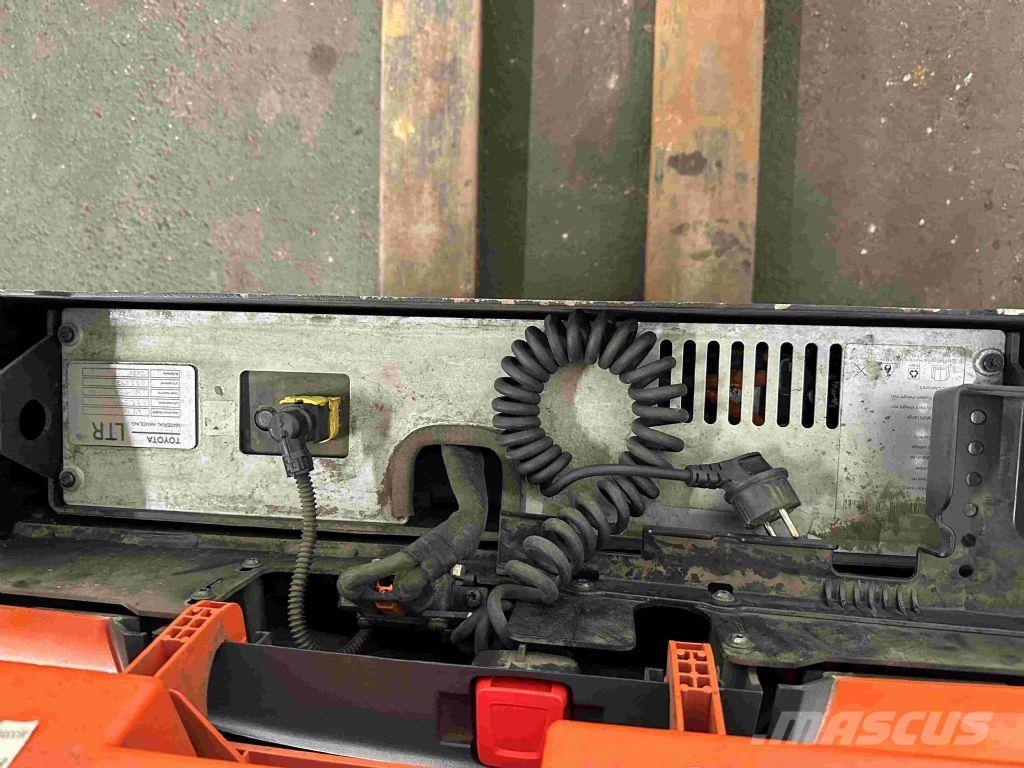 Toyota LWE 140 Штабелери