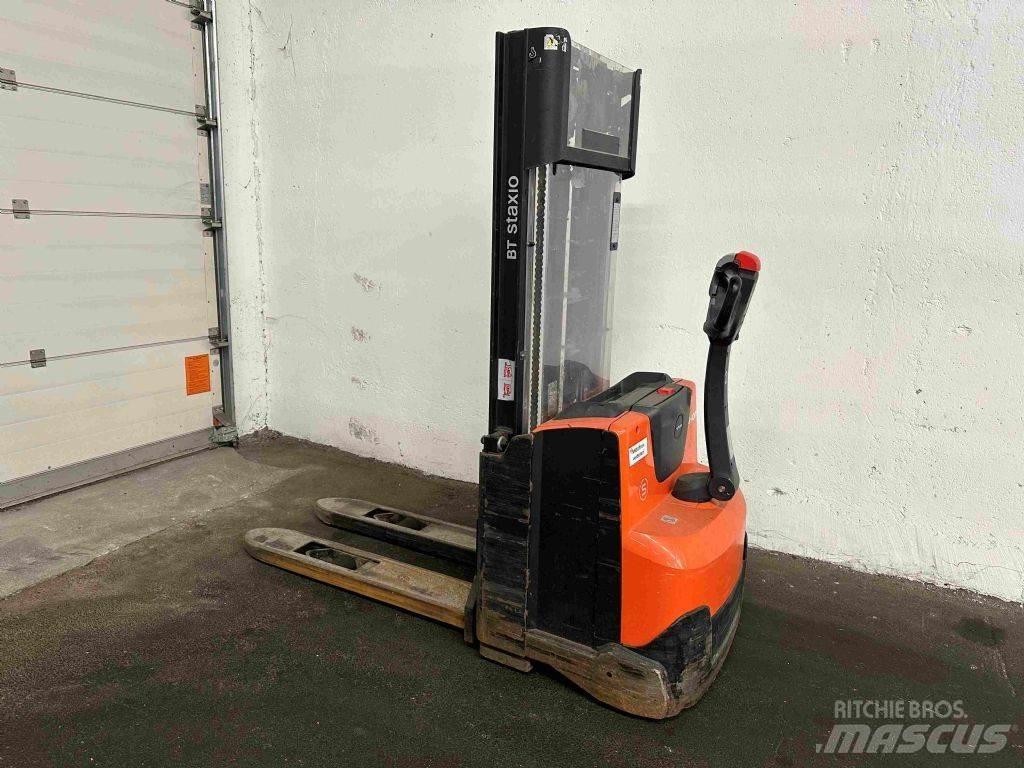 Toyota SWE 120 Ручний візок