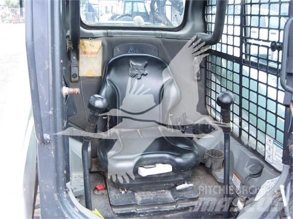Bobcat T770 Міні-навантажувачі