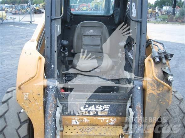 CASE SV250 Міні-навантажувачі