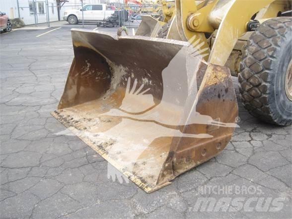 CAT 928H Фронтальні навантажувачі