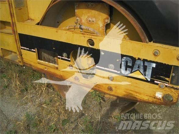 CAT CB-534C Грунтові котки