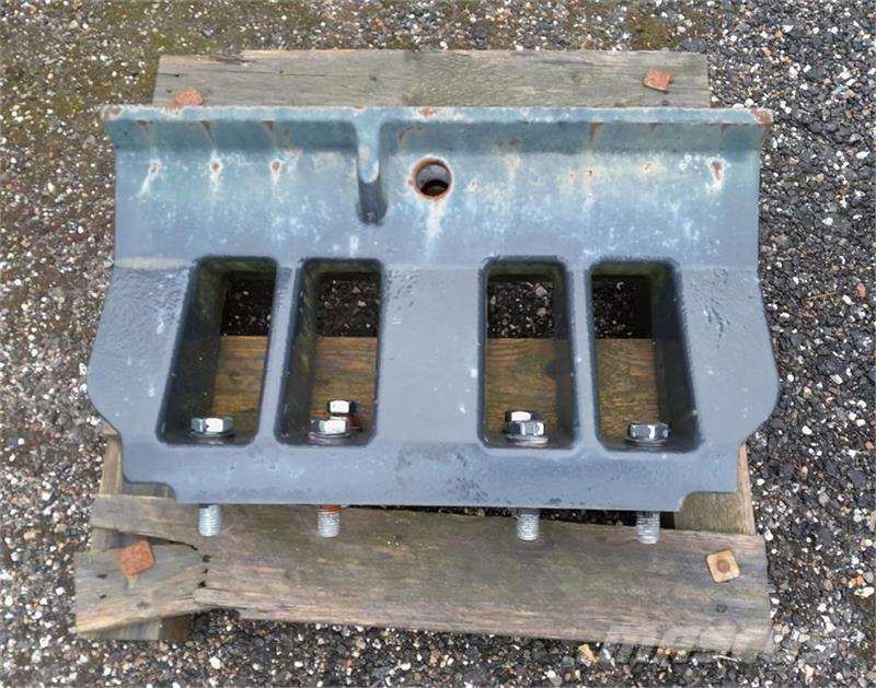  - - - Додаткове обладнання для збиральних комбайнів