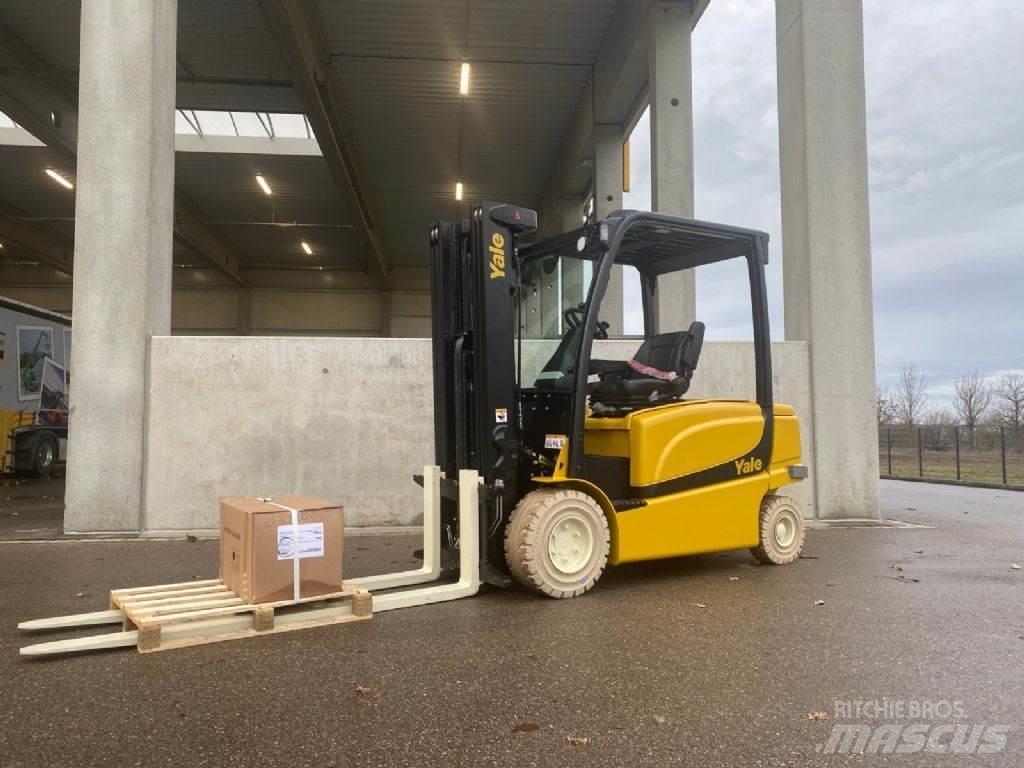 Yale ERP35VL Електронавантажувачі