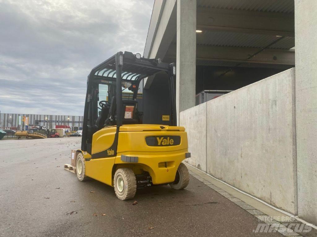 Yale ERP35VL Електронавантажувачі