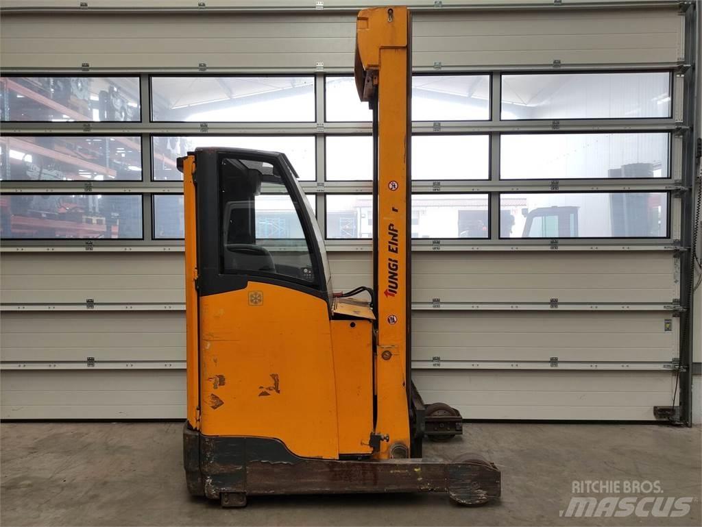 Jungheinrich ETM216 Річ-трак із високим підйомом