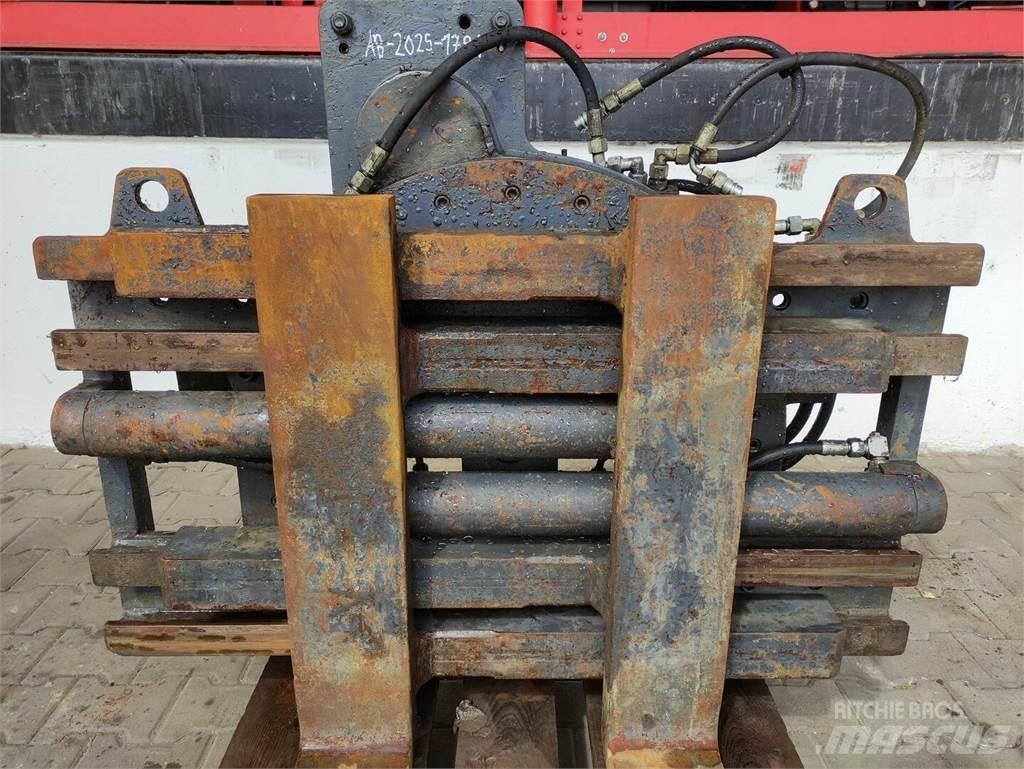 Kaup 3T451 Захвати для мішків