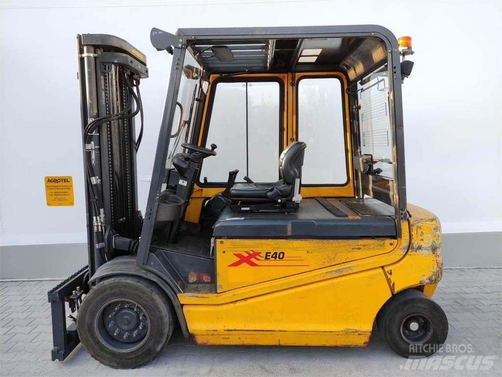 Om-Pimespo XE40 Електронавантажувачі