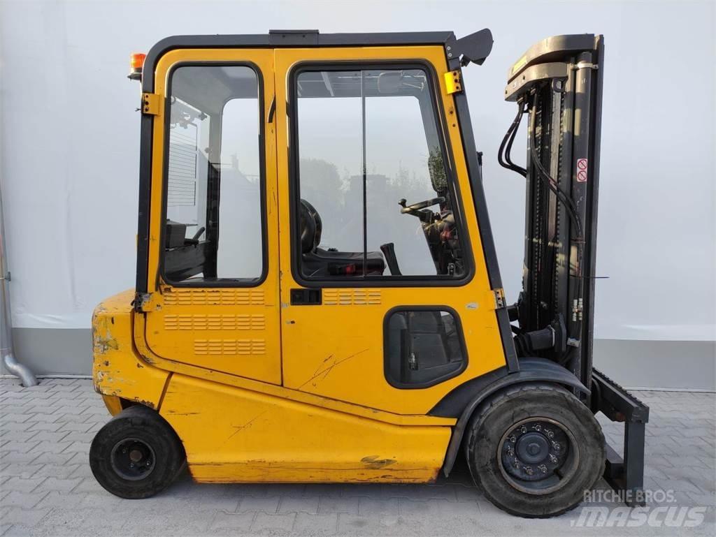Om-Pimespo XE40 Електронавантажувачі