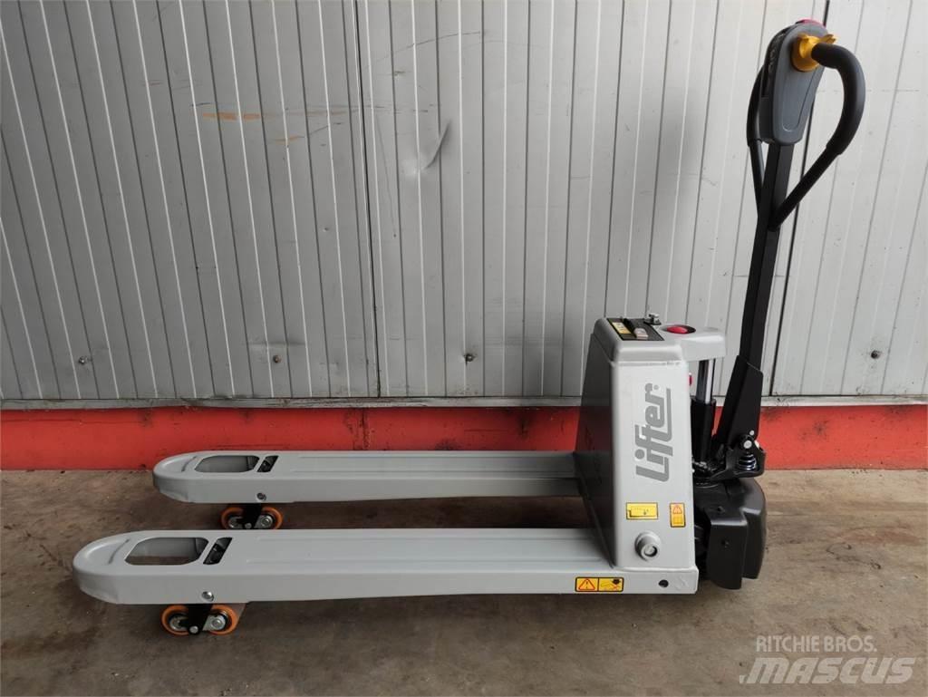 Pramac EY15L *NEU* Штабелери