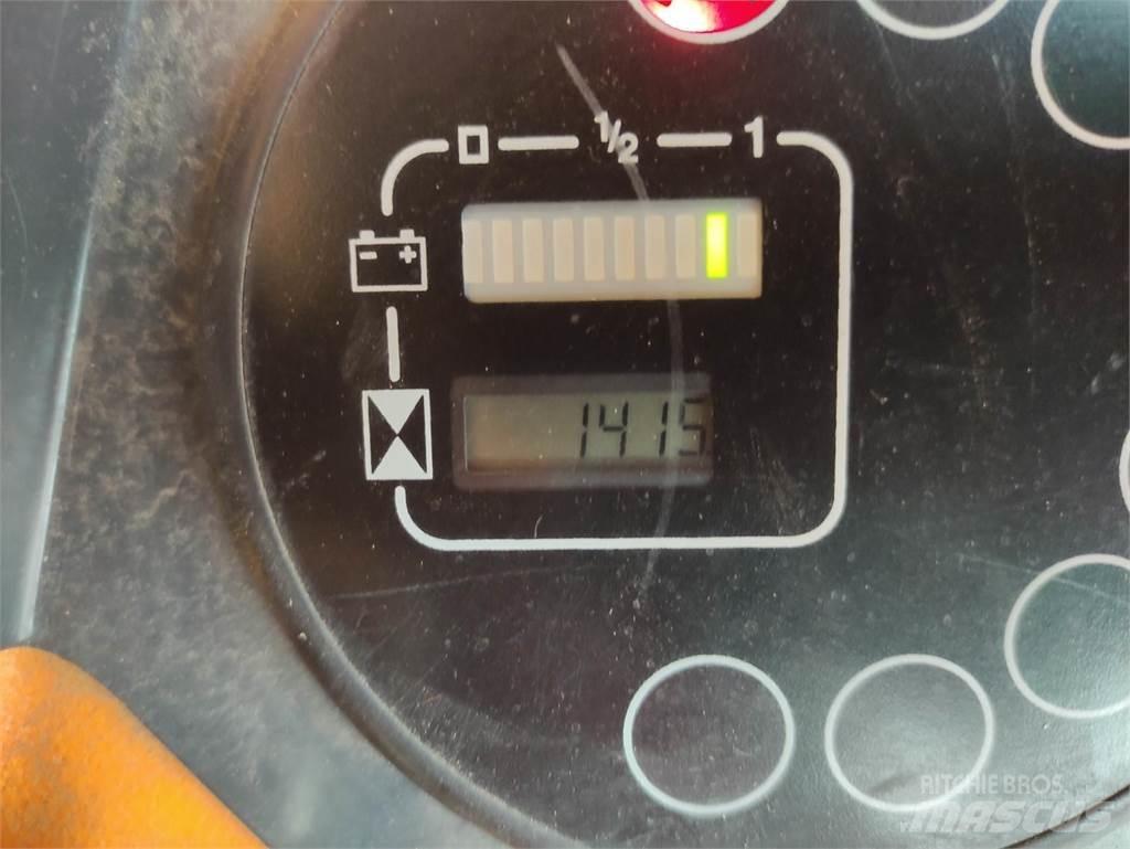 Still R06-06 Тягачі колісні
