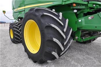 Goodyear 1250/35R46