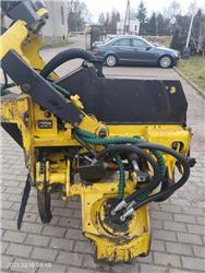 John Deere H 415