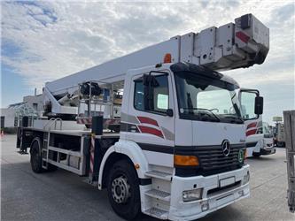 Bronto Skylift S 43 MDT 2000