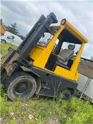 Komatsu FD 40