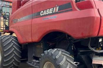 CASE 7230 combine