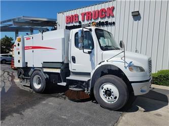 Freightliner BUSINESS CLASS M2 106