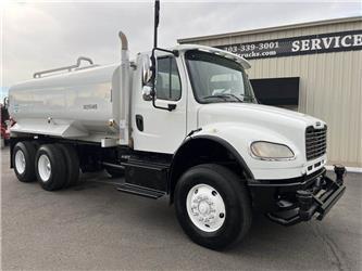 Freightliner M2-106