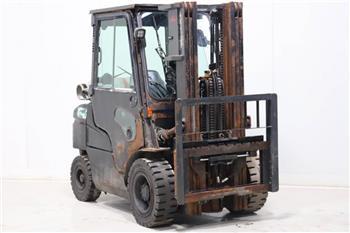 Mitsubishi FG30NT