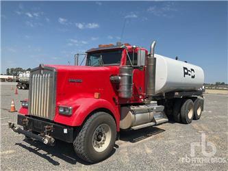 Kenworth W900L