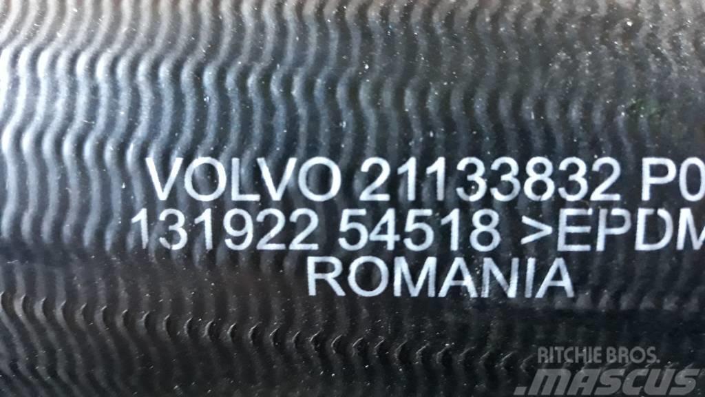 Volvo HOSE  21133832 Двигуни