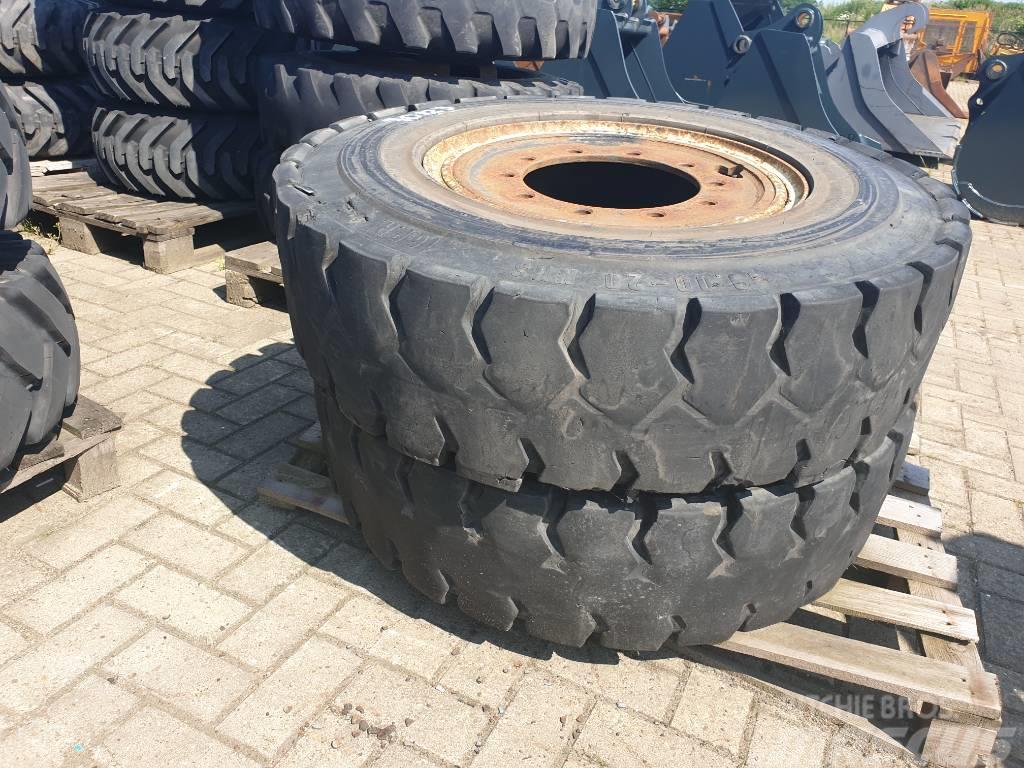  2x tires and rims 12.00-20 Шини