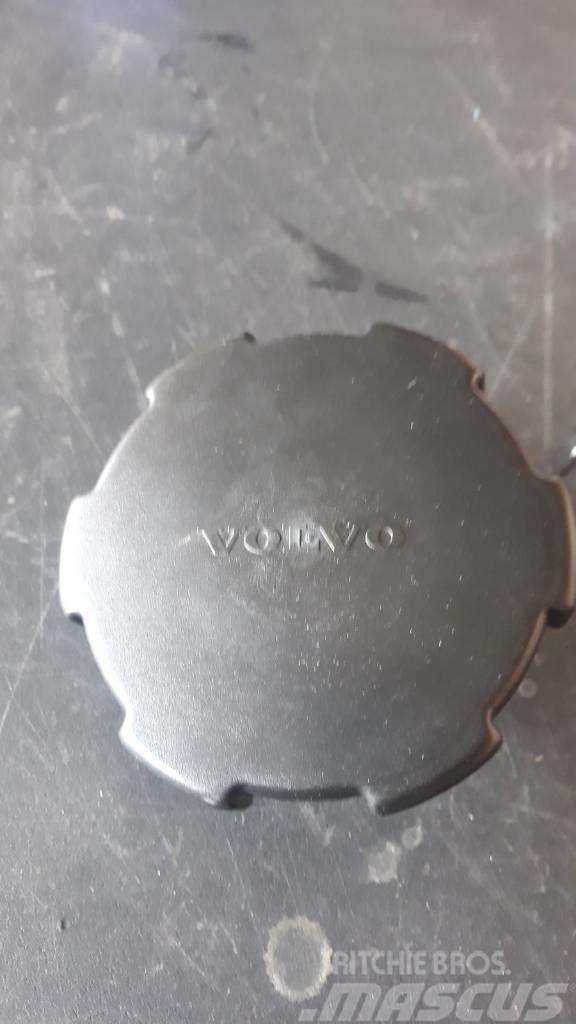 Volvo FUEL CAP 22335630 Chassis and suspension