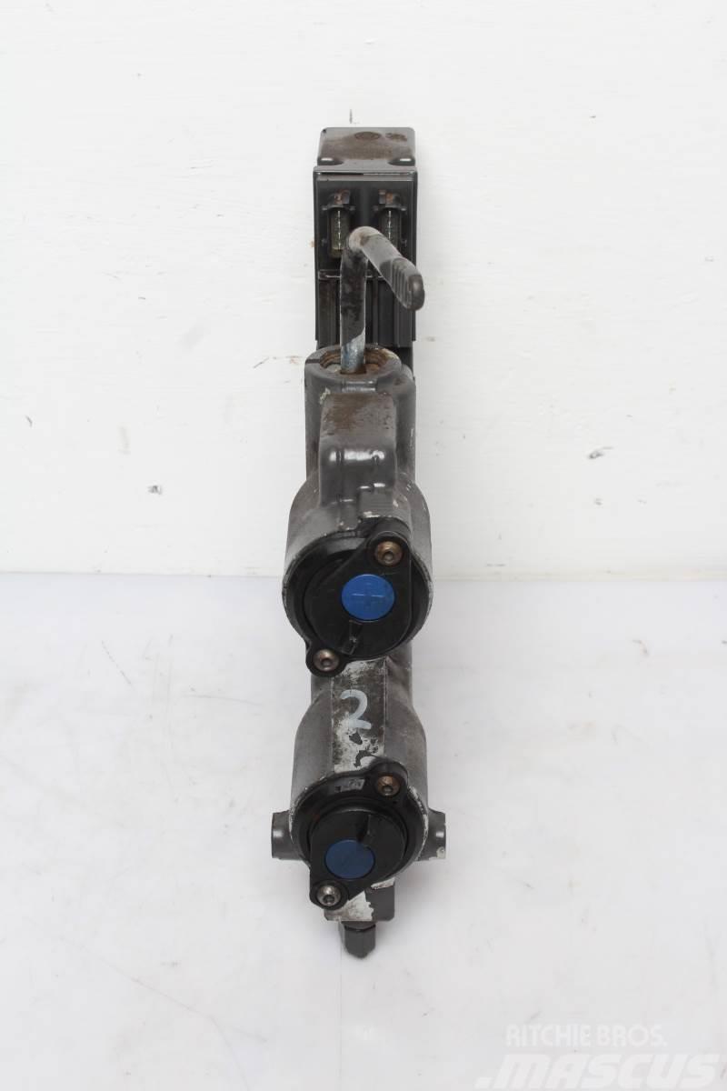 Valtra S374 Remote control valve Гідравліка