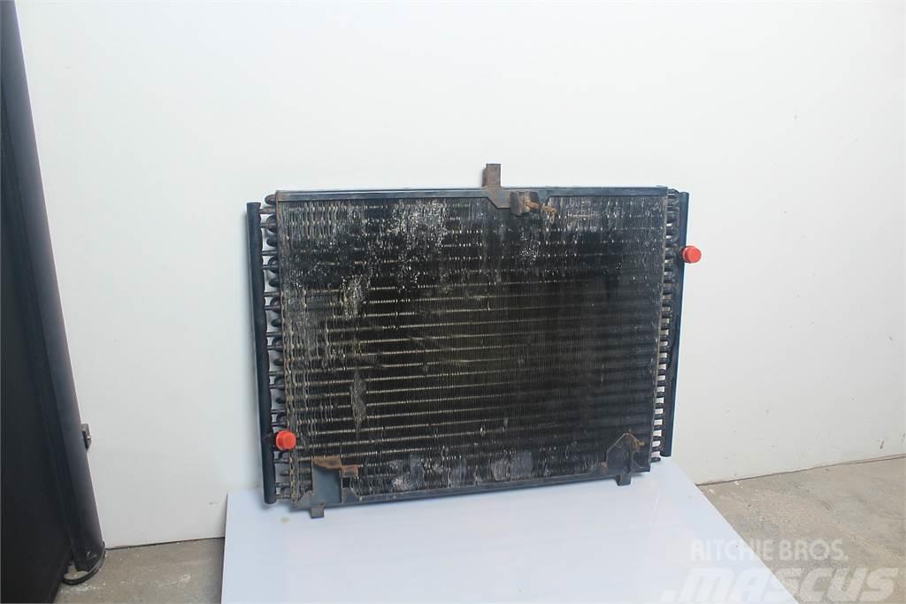 New Holland T8050 Oil Cooler Двигуни