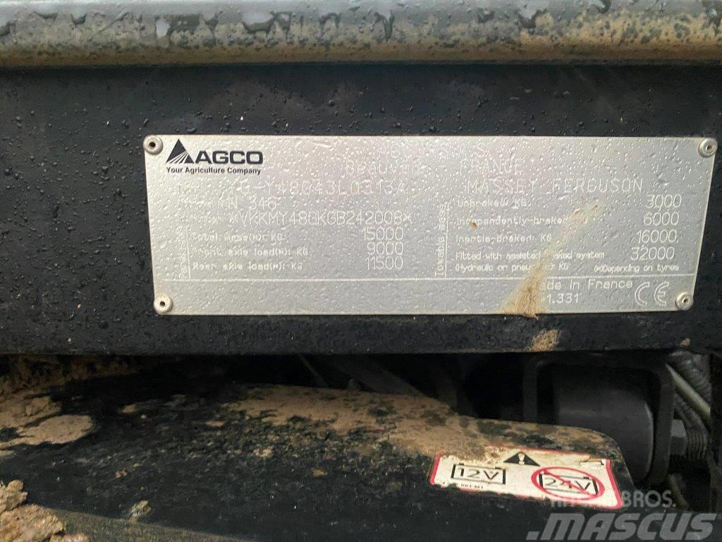 Massey Ferguson 8737 Трактори
