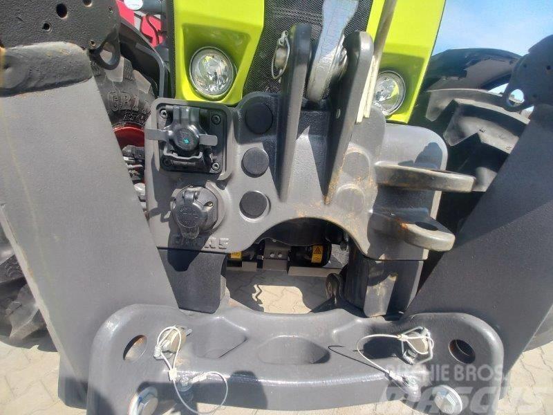 CLAAS ARION 650 CMATIC Stage V Трактори