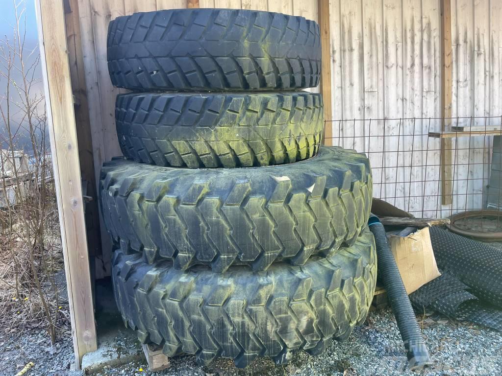  Tractor wheels 2x 400/80 R28 2 x 18.4 R38 Колеса