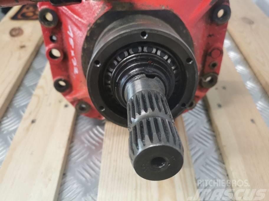 Manitou MLT 626 {Carraro front differential Осі