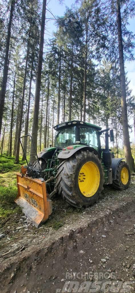 John Deere 6155 R Лісогосподарські трактори