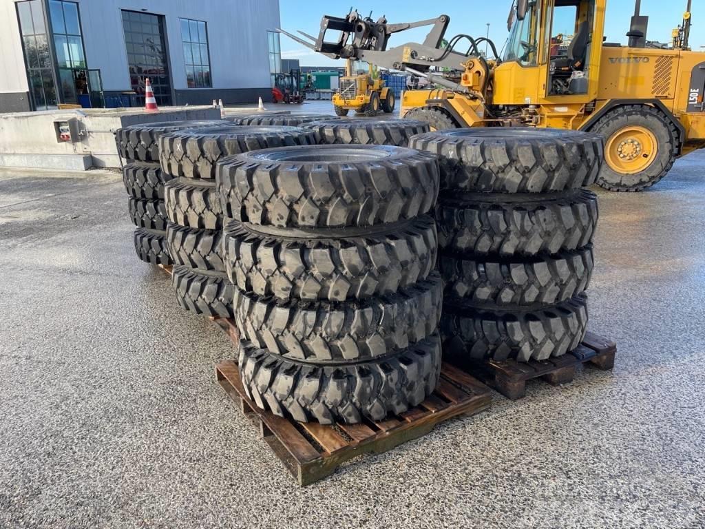  Tiron 10.00-20 Crane tires 3x sets Колісні екскаватори