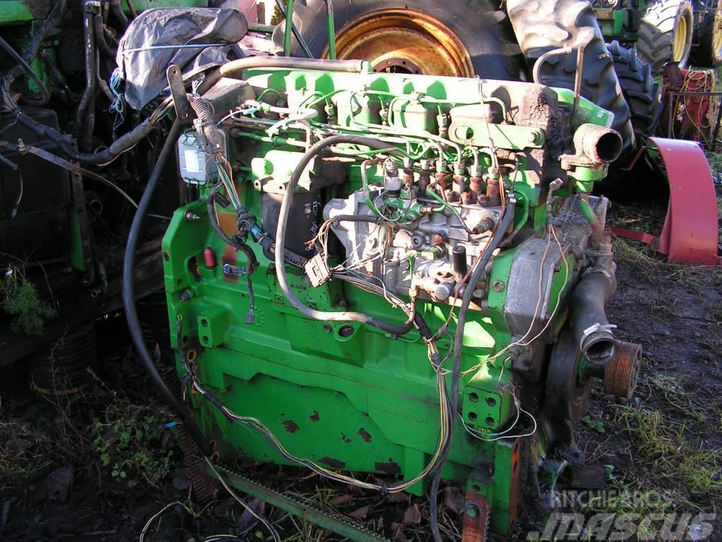 John Deere 8100 Двигуни