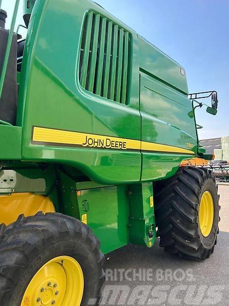 John Deere T 550 Combine harvesters
