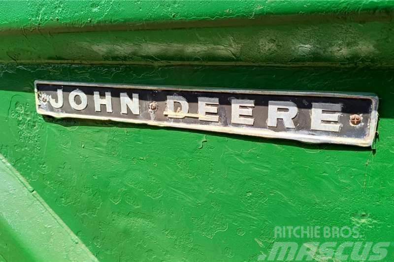 John Deere Damskrop Scraper Вантажівки / спеціальні