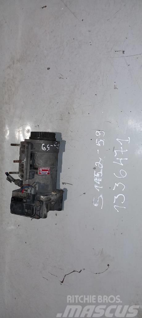 Scania R144.530 main brake valve 1336471 Гальма