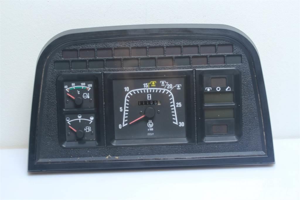 New Holland M100 Instrument Cluster Електроніка