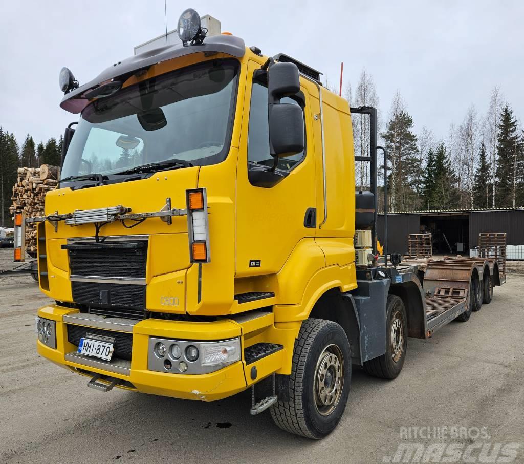 Sisu C600 10x4 Metsäkoneenkuljetusauto Вантажівки для лісозаготівель