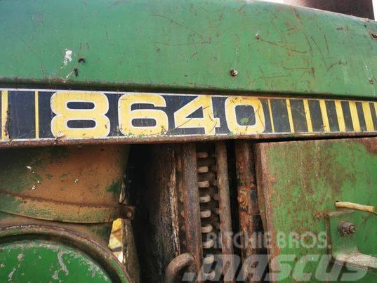 John Deere 8640 1982r Трактори
