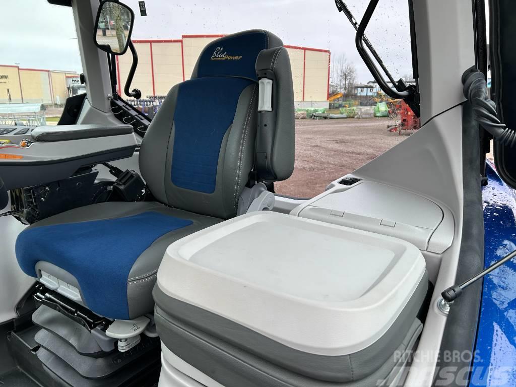 New Holland T7 300 AC PLM Connect Трактори