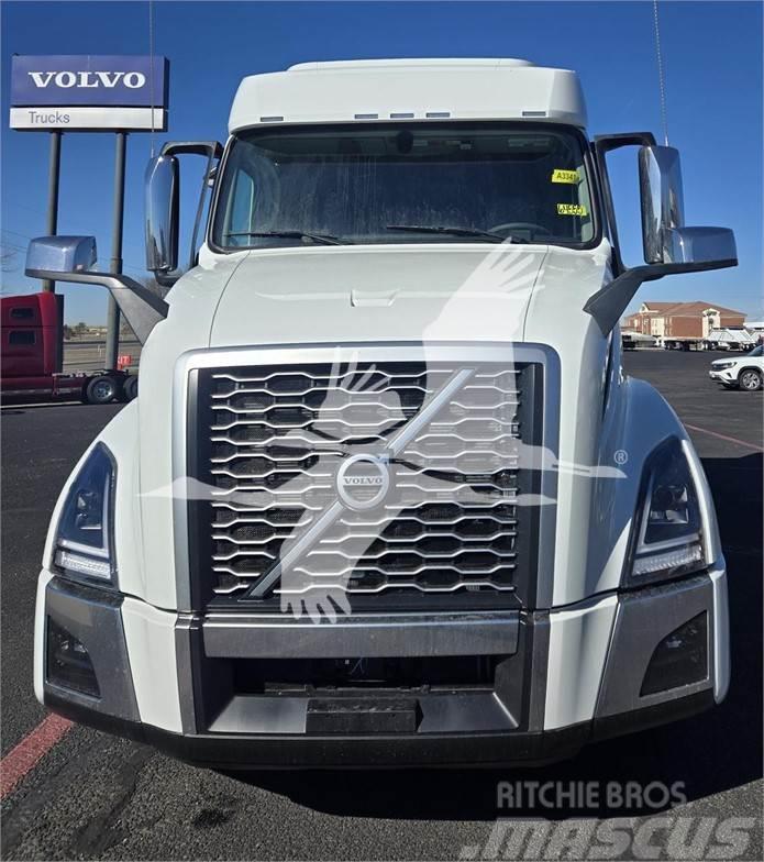 Volvo VNL64T740 Тягачі
