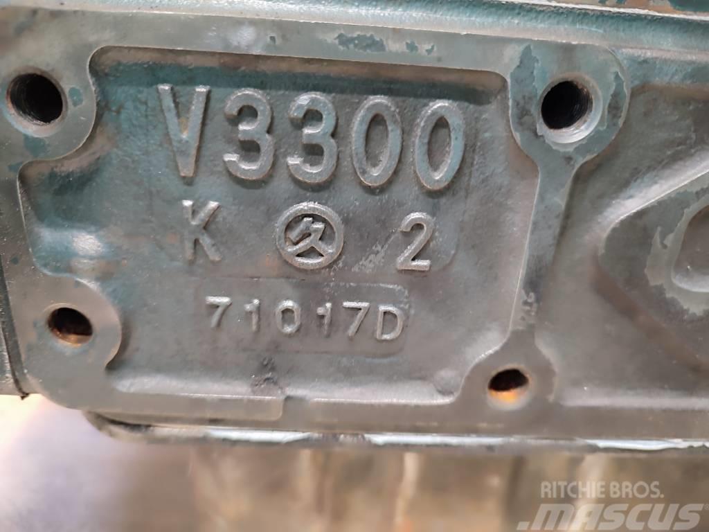 Kubota V3300 complete engine Двигуни