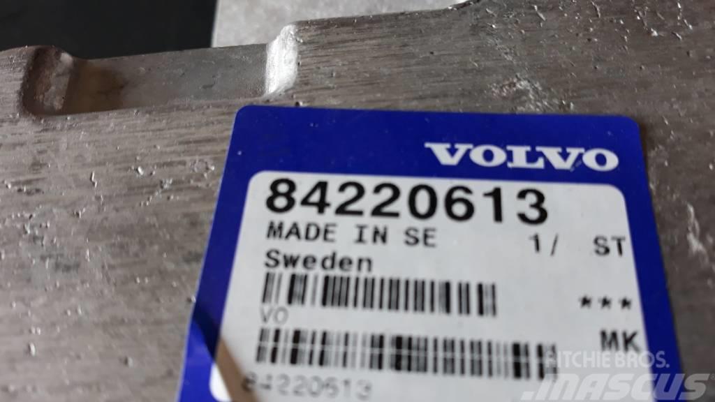 Volvo FOOT PLATE 84220613 Інше обладнання