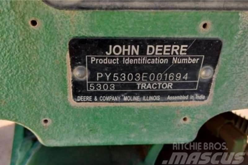 John Deere 5303 Трактори