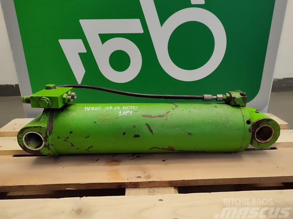 Merlo Hydraulic cylinder of the MERLO 38.16 ROTO support Hydraulics