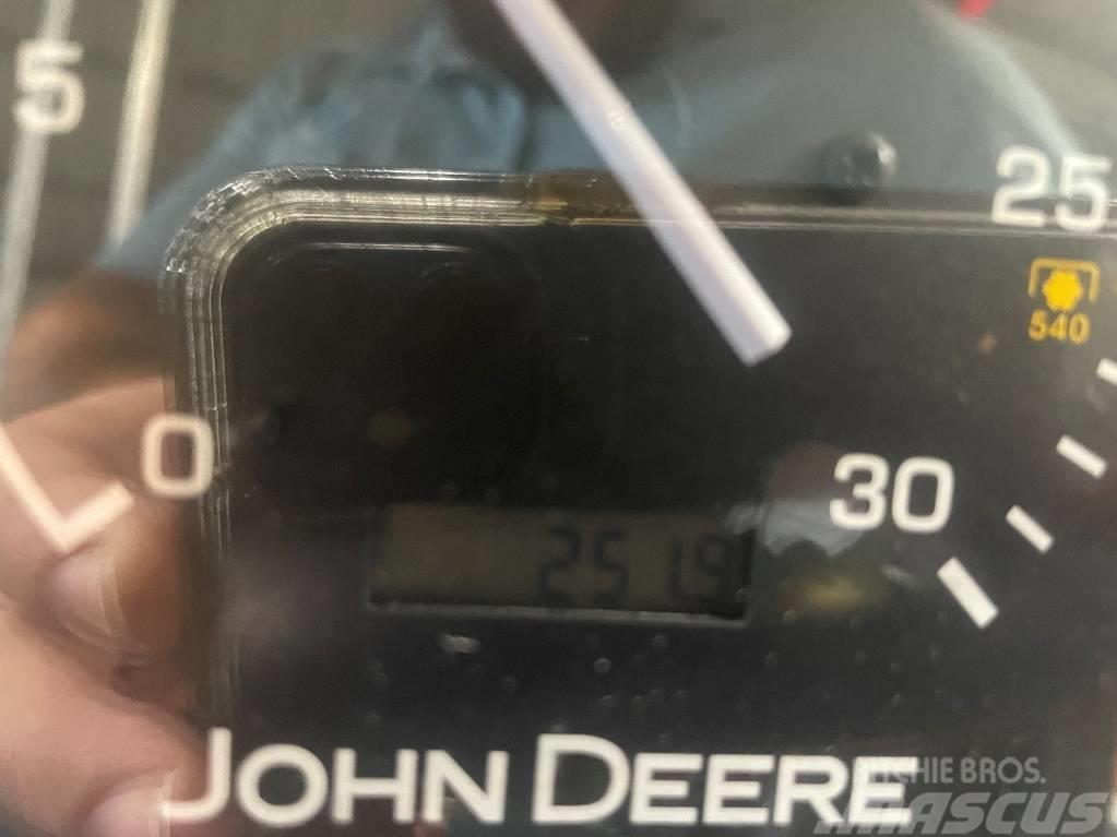 John Deere 110 Екскаватори-навантажувачі